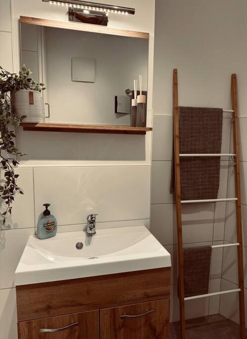 Apartment Gemuetliche Altstadtwohnung Mit Balkon Smart-tv *